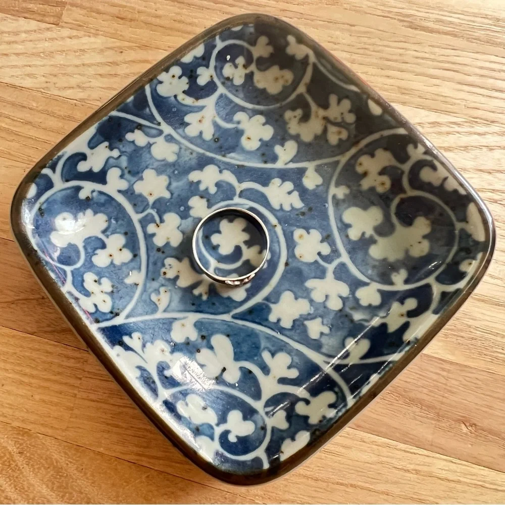 Vintage 925 Sterling silver butterfly band ring size 6.5 - Picture 4 of 10